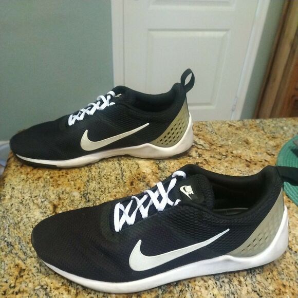 Men's Nike Lunarestoa 2 Essential Casual Shoes, 811372 010 Size 12 Black/White - Picture 4 of 12